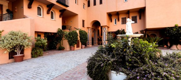 3 bedrooms Penthouse in Nueva Andalucia, Spain No. 4661 5