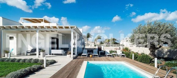 2 bedrooms Villa in Noto, Italy No. 131342 3