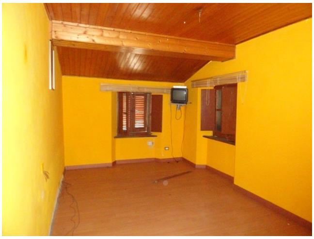 Дом с 5 комнатами в Корелья Антельминелли, Италия № 257225