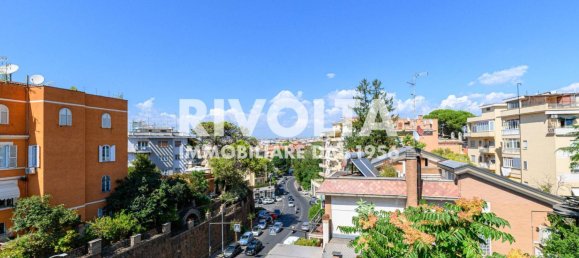 6 bedrooms Villa in Rome, Italy No. 350215 15