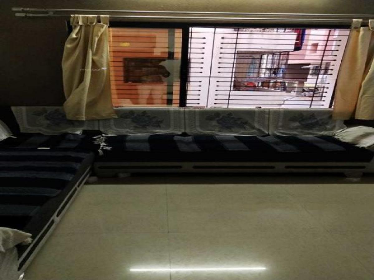 2 bedrooms House in Surat, India No. 21077