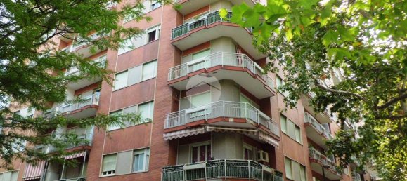 3 rooms Apartment in Turin, Italy No. 144624 19