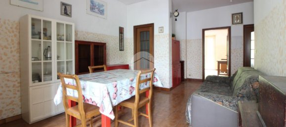 3 rooms Apartment in Turin, Italy No. 144624 2