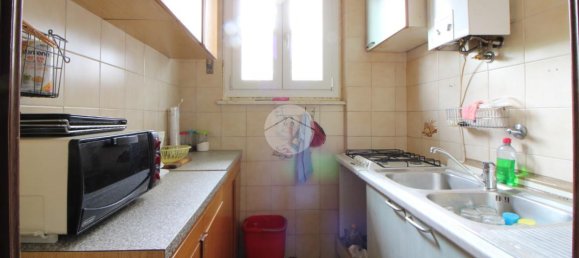 3 rooms Apartment in Turin, Italy No. 144624 6