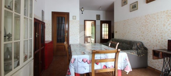 3 rooms Apartment in Turin, Italy No. 144624 3