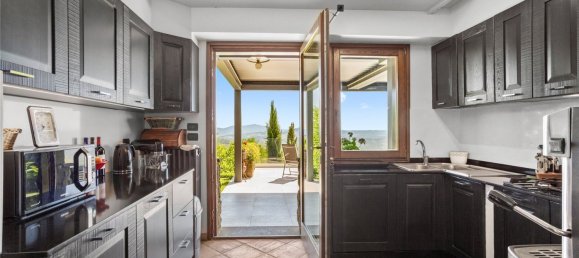 3 Schlafzimmer Villa in Abbadia San Salvatore, Italy, Nr. 392433 12