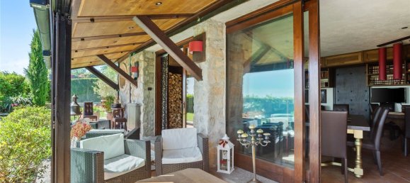 3 Schlafzimmer Villa in Abbadia San Salvatore, Italy, Nr. 392433 10