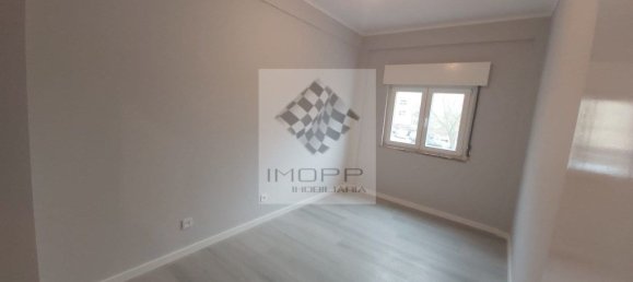 3 Schlafzimmer Wohnung in Loures, Portugal, Nr. 93497 9