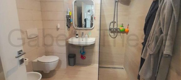 Studio in Trieste, Italy, Nr. 36990 9