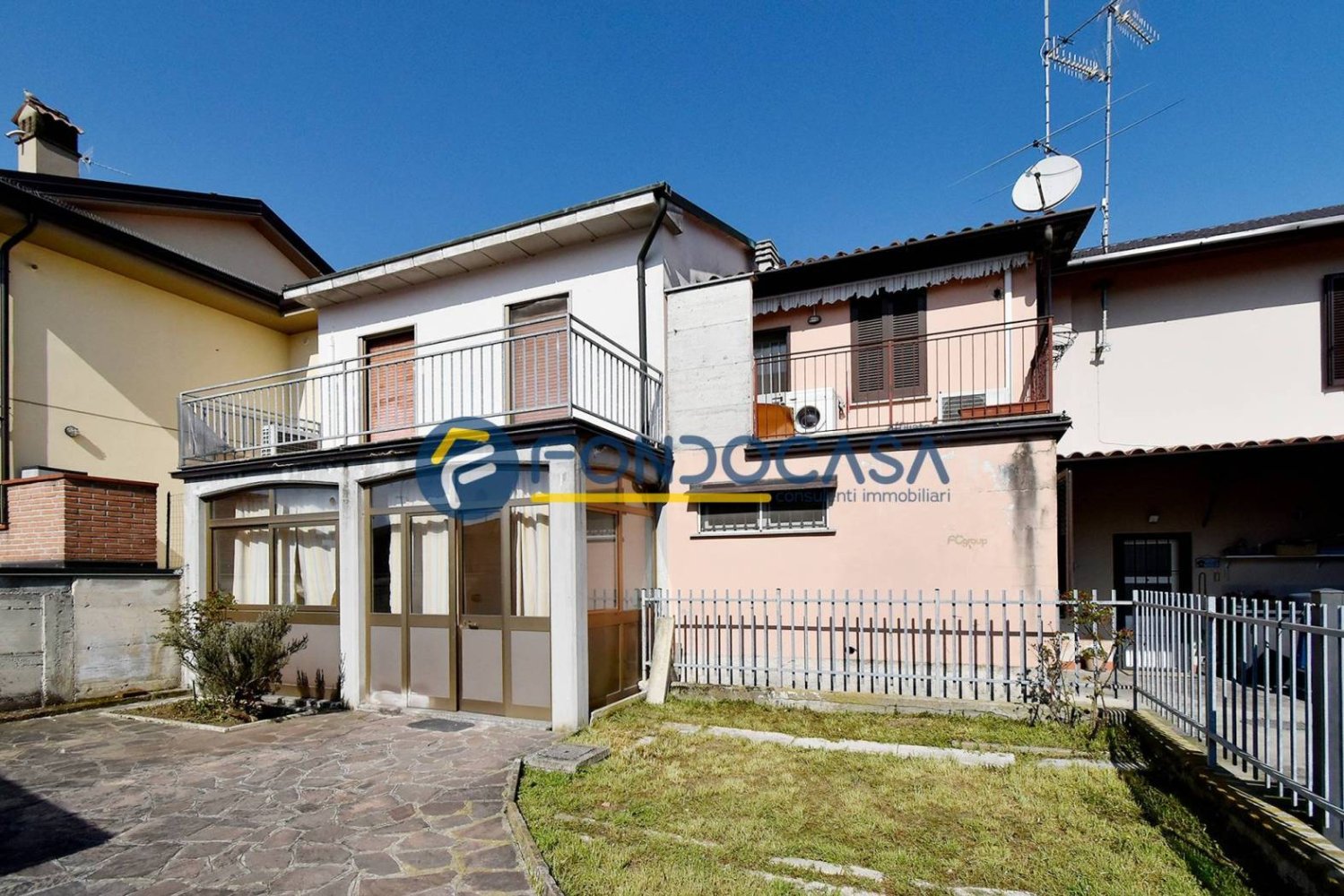 3 غرف نوم منزل في Borgo San Giovanni, Italy رقم 229568
