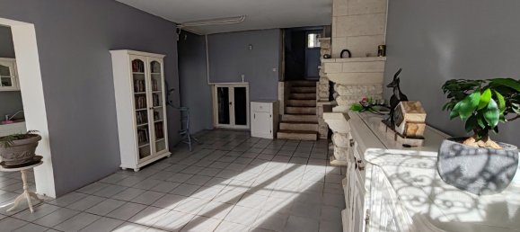 7 bedrooms House in Bonneuil-en-Valois, France No. 242811 3