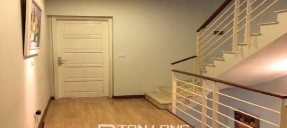 Casa de 3 dormitorios en Tay Ho, Vietnam No. 1645 10