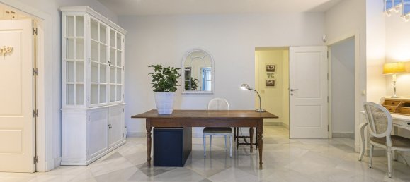 5 Schlafzimmer Villa in Marbella, Spain, Nr. 133402 58