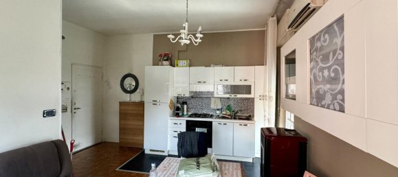 2 rooms Apartment in Brescia, Italy No. 238081 3