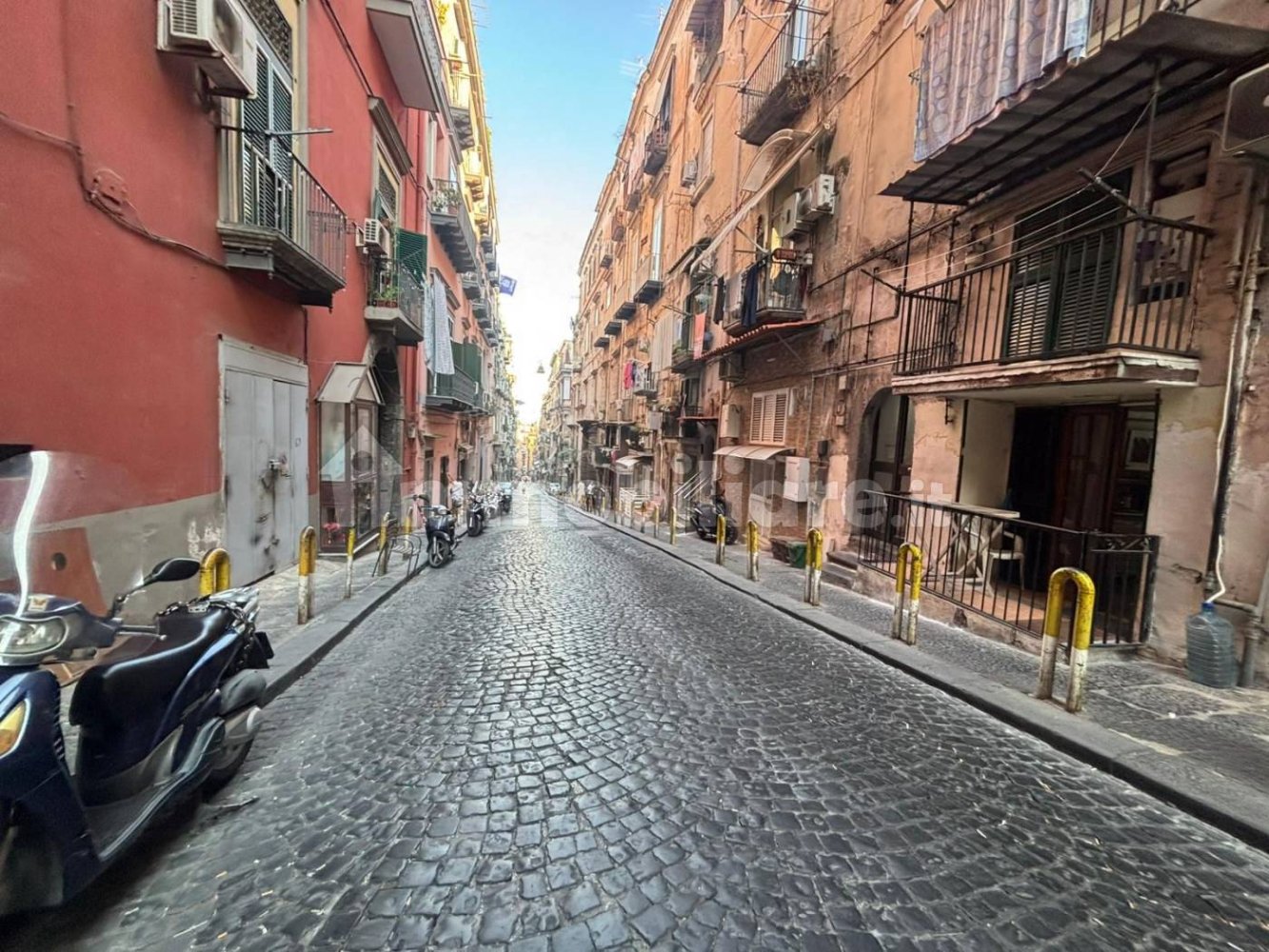 1 Schlafzimmer Wohnung in Naples, Italy, Nr. 354540