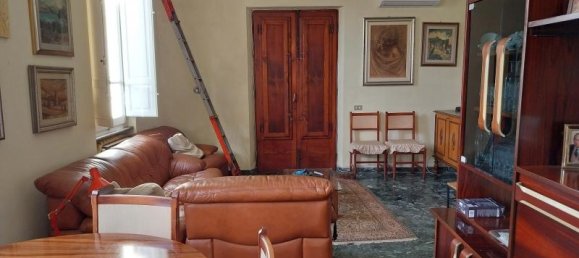 5 rooms House in Pietrasanta, Italy No. 236230 2