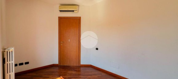 Villa de 3 dormitorios en Lonato del Garda, Italy No. 268799 30