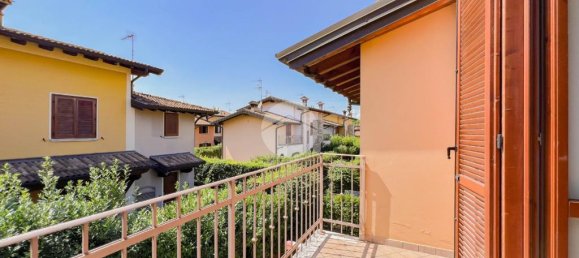Villa de 3 dormitorios en Lonato del Garda, Italy No. 268799 31