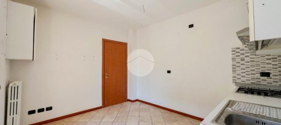 Villa de 3 dormitorios en Lonato del Garda, Italy No. 268799 13