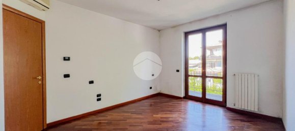 Villa de 3 dormitorios en Lonato del Garda, Italy No. 268799 18