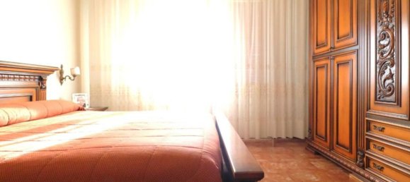 Дом с 5 комнатами в Ронкоферраро, Италия № 238894 60