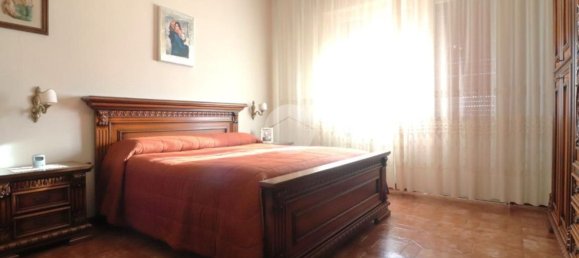 Дом с 5 комнатами в Ронкоферраро, Италия № 238894 11