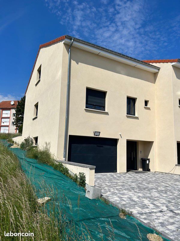 4 chambres Maison à Faulquemont, France No. 325149