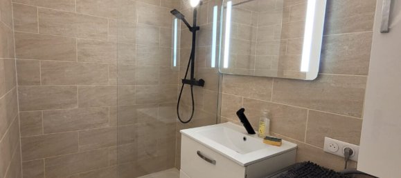 Apartamento de 3 dormitorios en Compiegne, France No. 320659 6