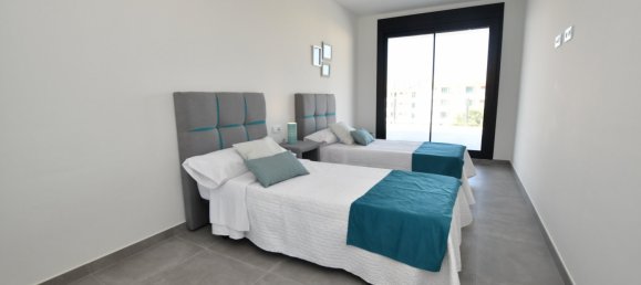 Apartamento de 2 dormitorios en Villamartin, Spain No. 8866 8