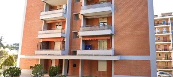 Apartamento T4 em Perugia, Italy N.º 364711 2