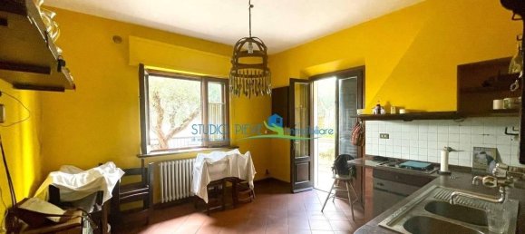 8غرفة فيلا في Pieve a Nievole, Italy رقم 137968 7