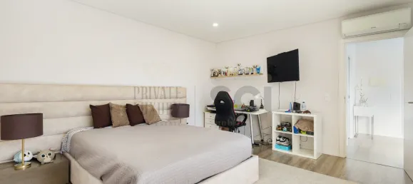 4 Schlafzimmer Haus in Corroios, Portugal, Nr. 100742 21