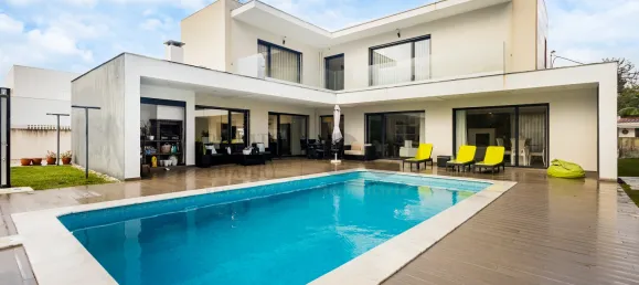 4 Schlafzimmer Haus in Corroios, Portugal, Nr. 100742 2