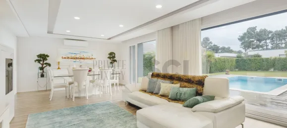 4 Schlafzimmer Haus in Corroios, Portugal, Nr. 100742 3