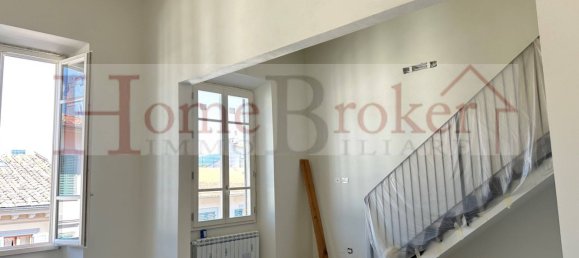 3 bedrooms Apartment in Florence, Italy No. 181983 23