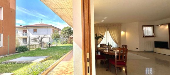 5غرفة منزل في Bergamo, Italy رقم 2176 24