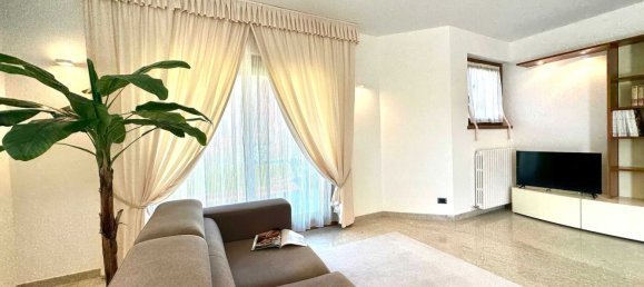 5غرفة منزل في Bergamo, Italy رقم 2176 16