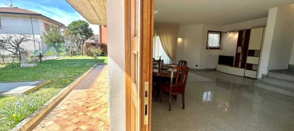 5غرفة منزل في Bergamo, Italy رقم 2176 20