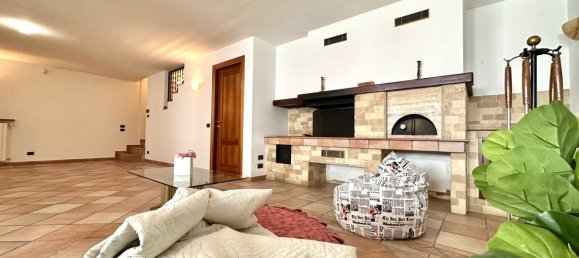 5غرفة منزل في Bergamo, Italy رقم 2176 33