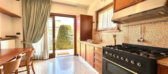 5غرفة منزل في Bergamo, Italy رقم 2176 9