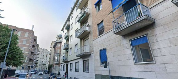 5 rooms Apartment in Turin, Italy No. 10185 4