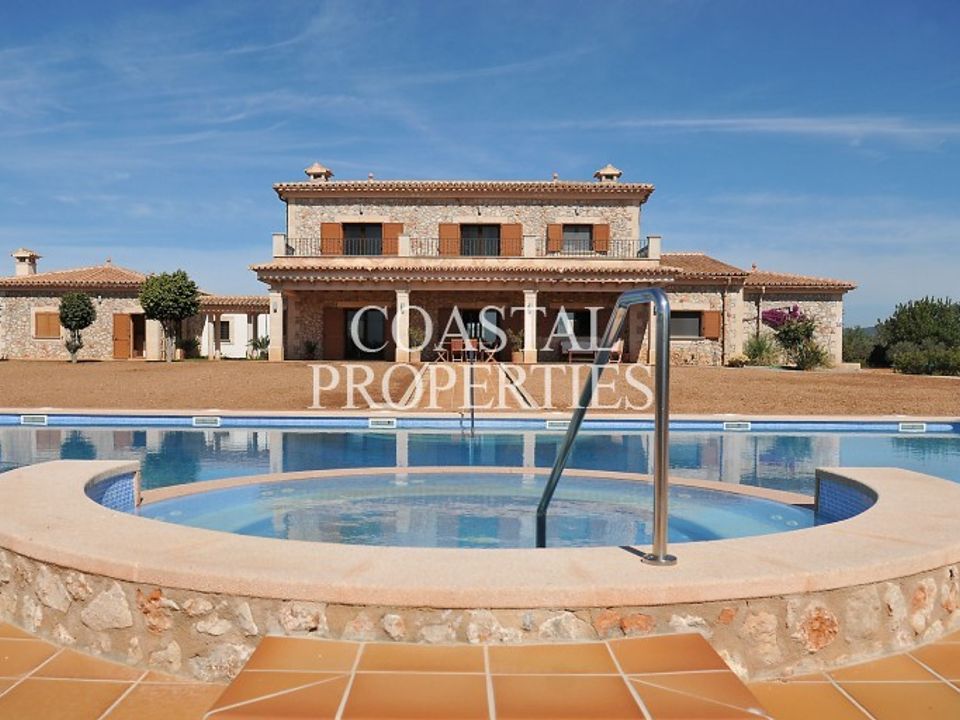 4 غرف نوم منزل في Llucmajor, Spain رقم 207317