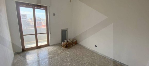 5 rooms Apartment in Bari, Italy No. 22620 12