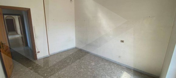 5 rooms Apartment in Bari, Italy No. 22620 17