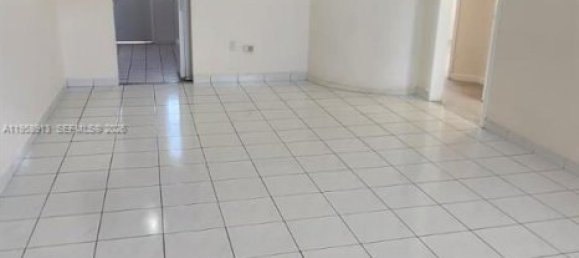 2 chambres propriété commerciale à louer à Miami, Miami-Dade, Florida, USA № 614254 6