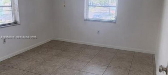 2 chambres propriété commerciale à louer à Miami, Miami-Dade, Florida, USA № 614254 10