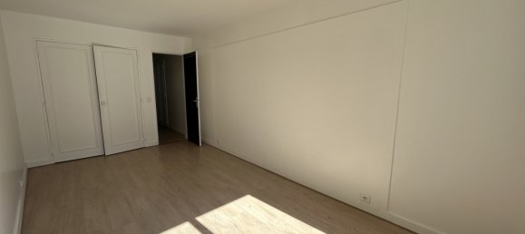 3 bedrooms Apartment in Paris, France No. 114245 15