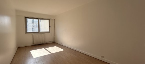 3 bedrooms Apartment in Paris, France No. 114245 14