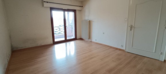 210m² Building in Waldighofen, France No. 81079 11