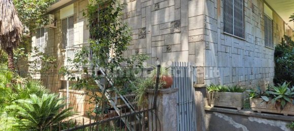 3 bedrooms Apartment in Rome, Italy No. 44852 24